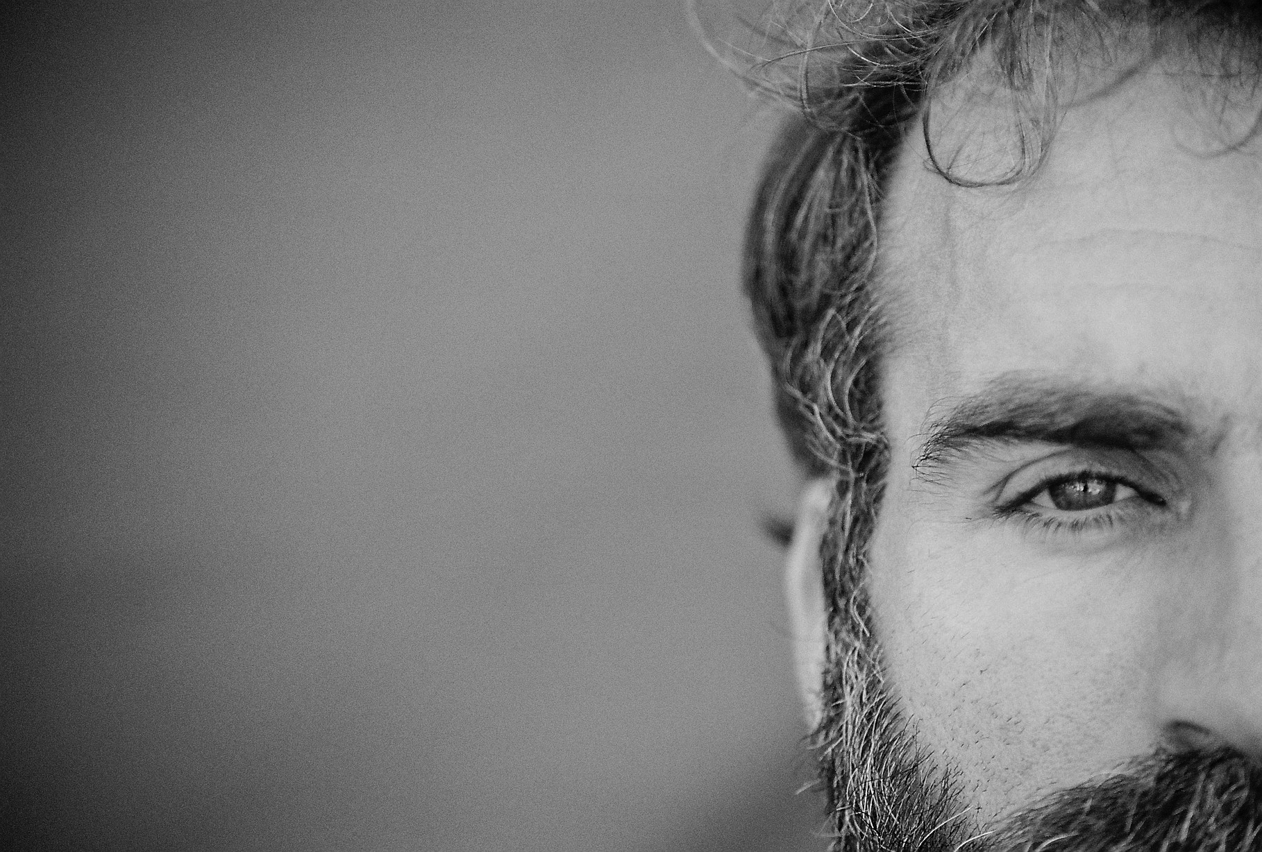 Διήμερο Εργαστήριο Σωματικού Θεάτρου με τον Μελαχρινό Βελέντζα