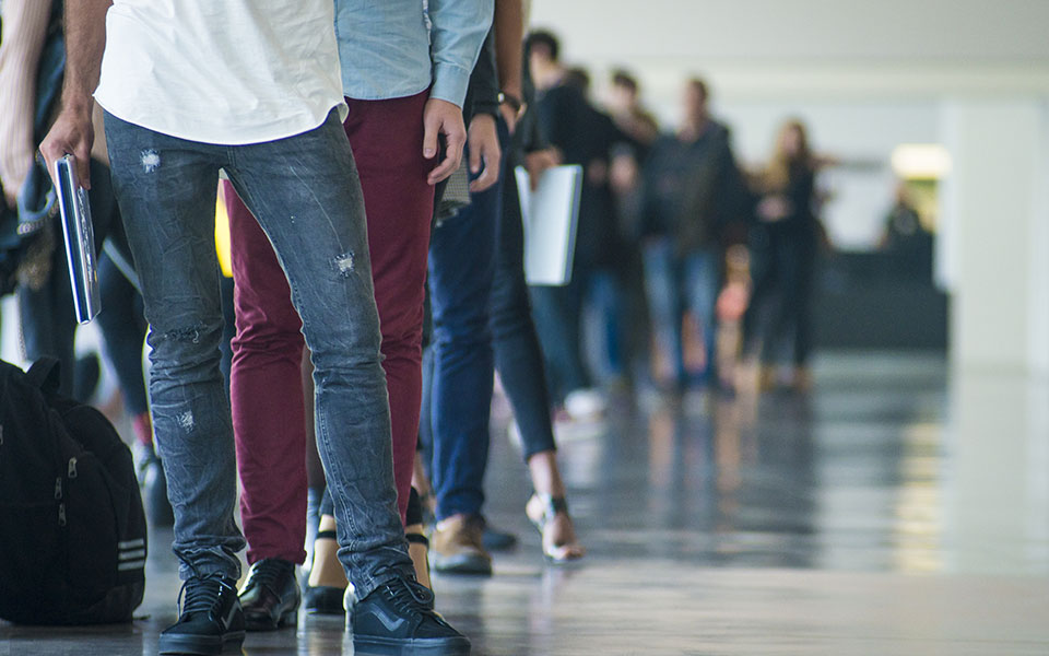 Αντίστροφη μέτρηση για το νέο επίδομα ανεργίας