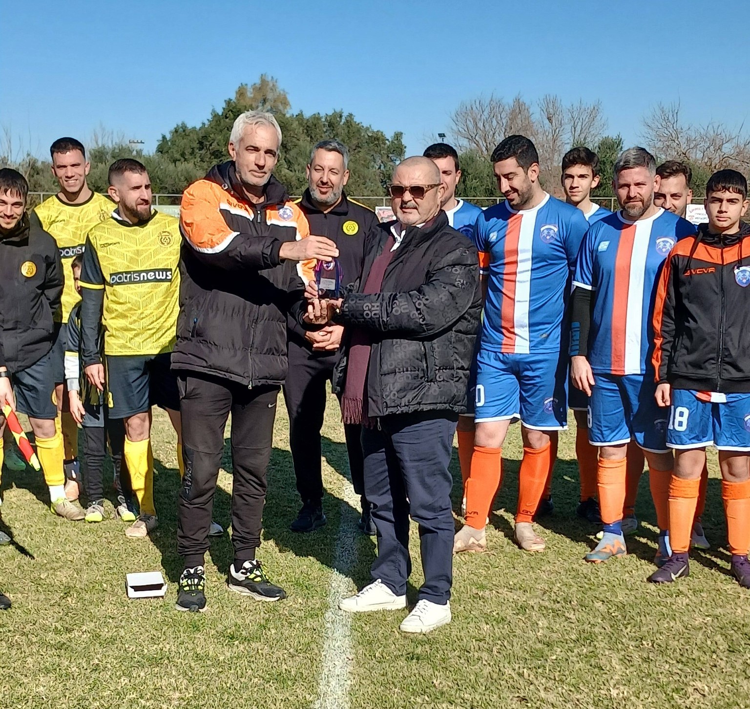 Λέοντες Αμαλιάδας: Βράβευσαν τον Γιώργο Τσουραπά και την Δάφνη