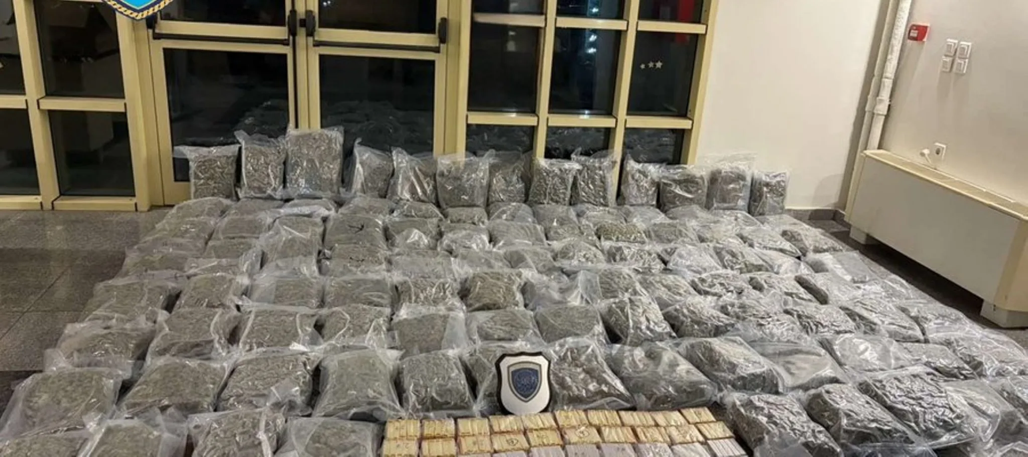 Πατρινός έμπορος ο παραλήπτης των ναρκωτικών που εντοπίστηκαν σε φορτηγό στο Πορθμείο