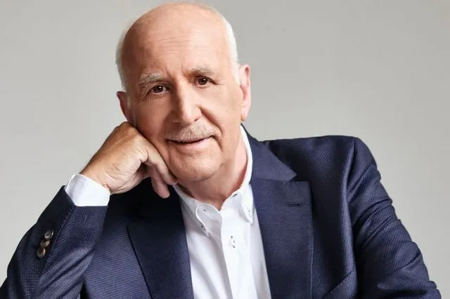 Πέθανε ο δημοσιογράφος Γιώργος Παπαδάκης