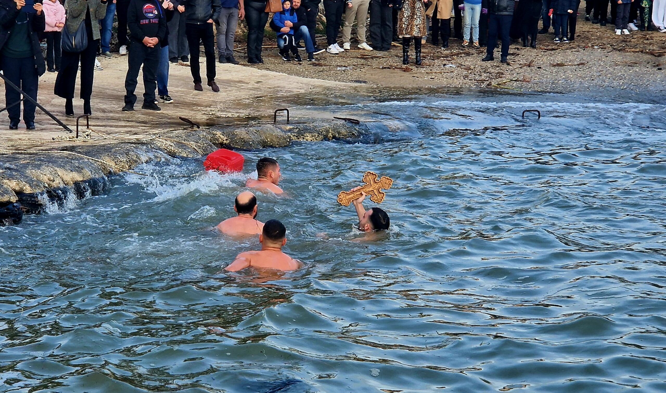 Δήμος Πηνειού: Καθαγιασμός των υδάτων και κατάδυση του Τίμιου Σταυρού σε Μπούκα και Γλύφα