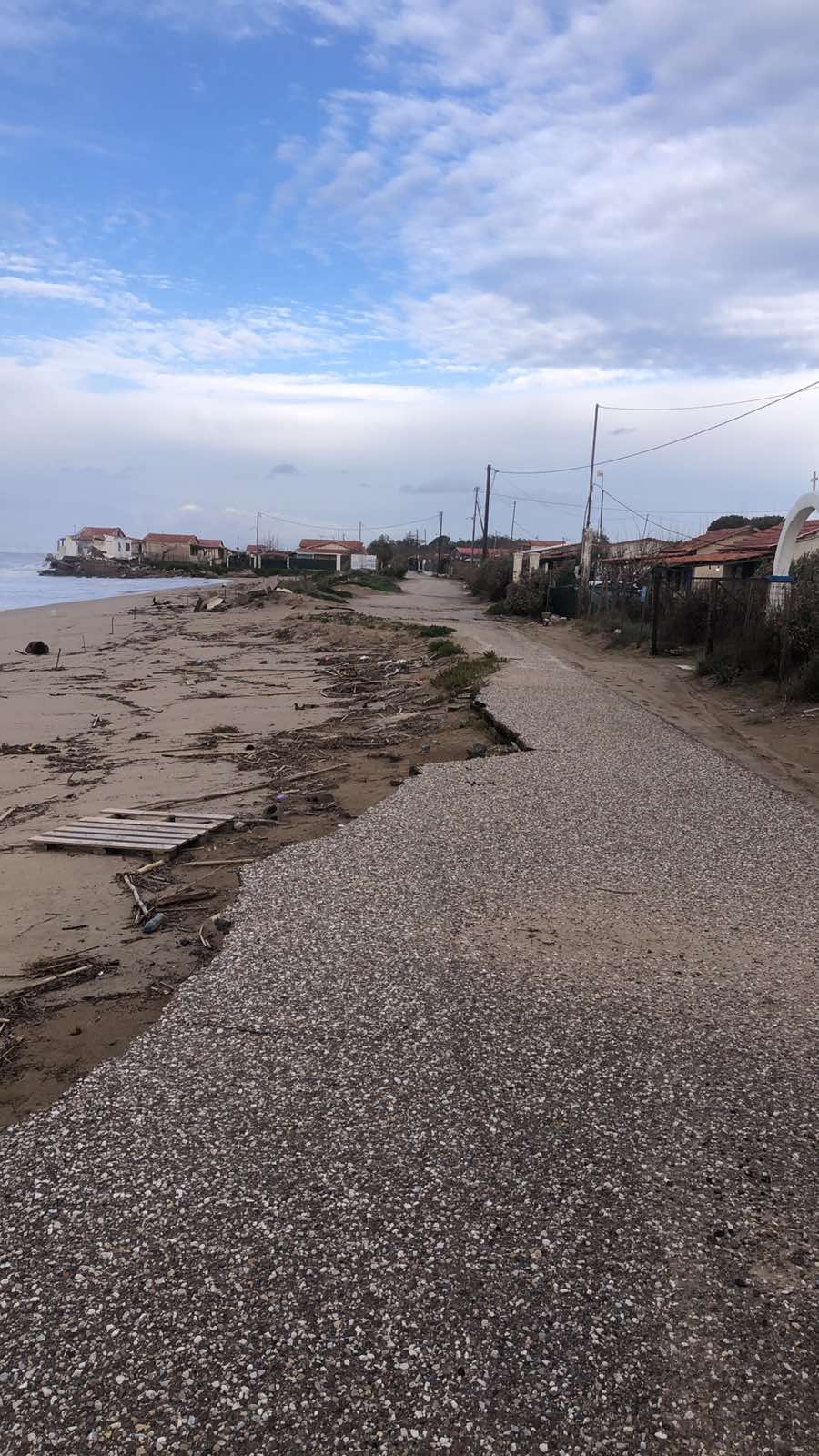 Δήμος Πύργου: Προσωρινή διακοπή κυκλοφορίας στο παραλιακό οδικό δίκτυο στη θέση Μούτελη (video)