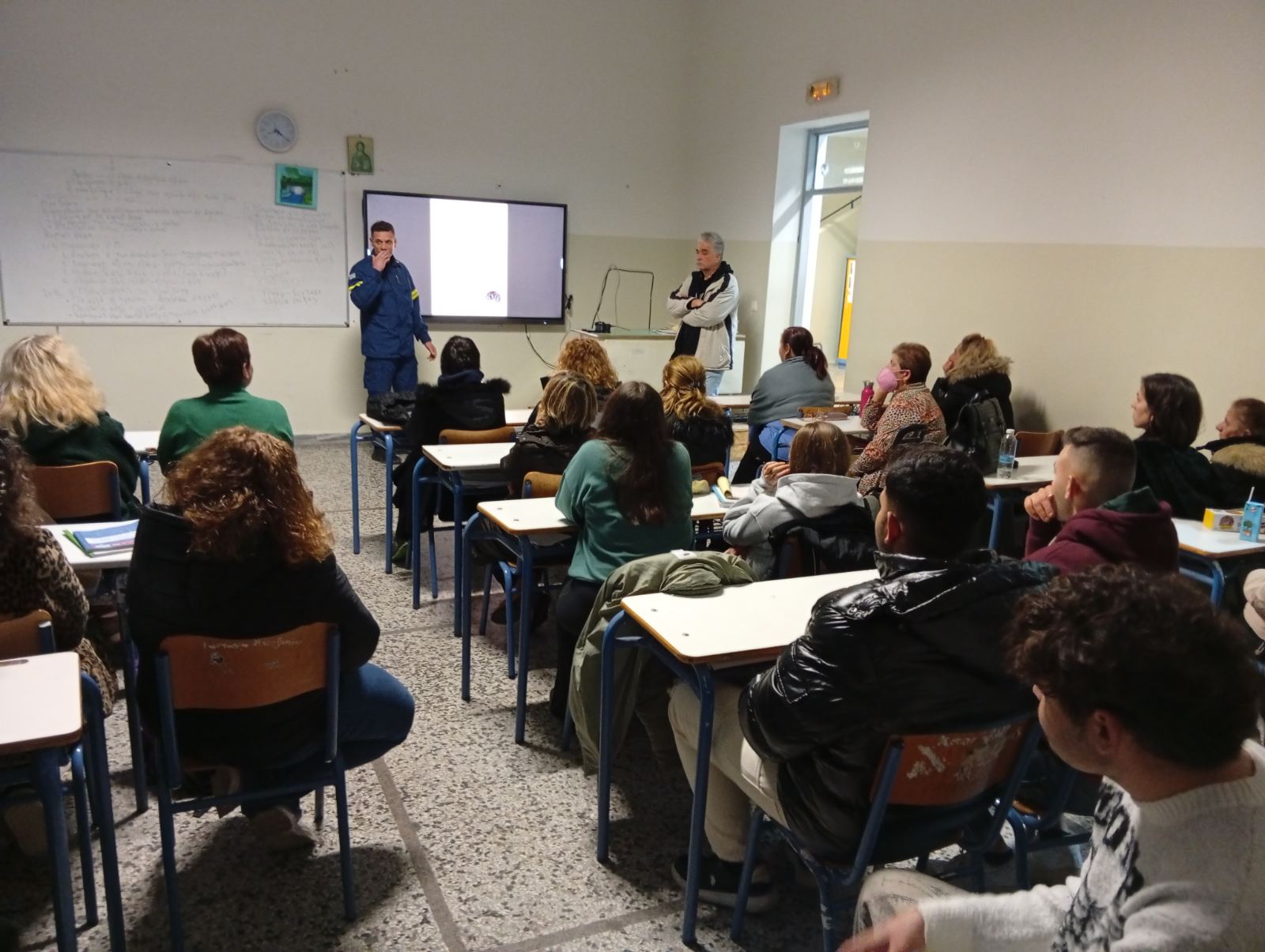 Εσπερινό Σχολείο Αμαλιάδας: Ενημερωτικές δράσεις Πολιτικής Προστασίας και Πυροπροστασίας