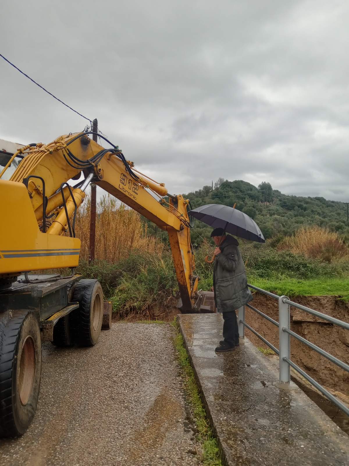 Διαβαθμιδικός Σύνδεσμος: Έχουν ξεκινήσει οι εργασίες για την αποκατάσταση της βλάβης στον αγωγό ύδρευσης
