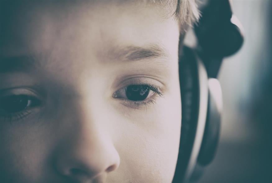 Τοξικές χημικές ουσίες στα ακουστικά κορυφαίων εταιρειών – Τι αποκάλυψε έρευνα