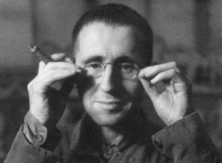 Σαν σήμερα: Μπέρτολτ Μπρεχτ