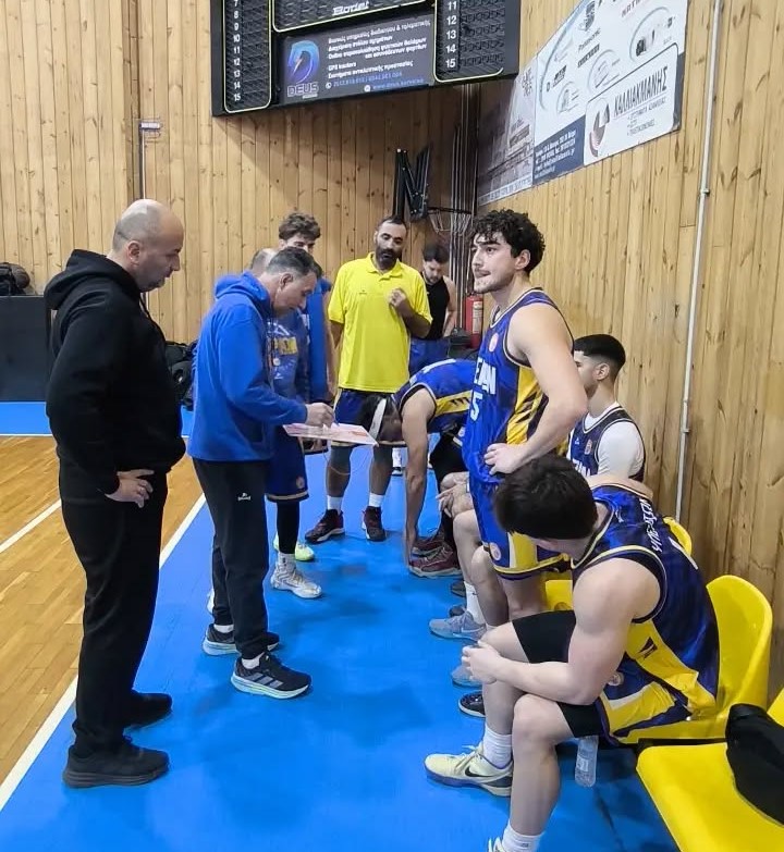 Τρίτων- Υπερίων 76-72: Πλήρωσε τα λάθη του στα τελευταία δύο λεπτά o Υπερίων