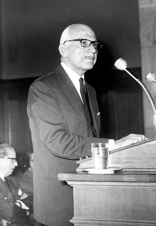 9 Φεβρουαρίου-Ημέρα Ελληνικής Γλώσσας: Ολόκληρη η ιστορική ομιλία του Ξ. Ζολώτα στα αγγλικά