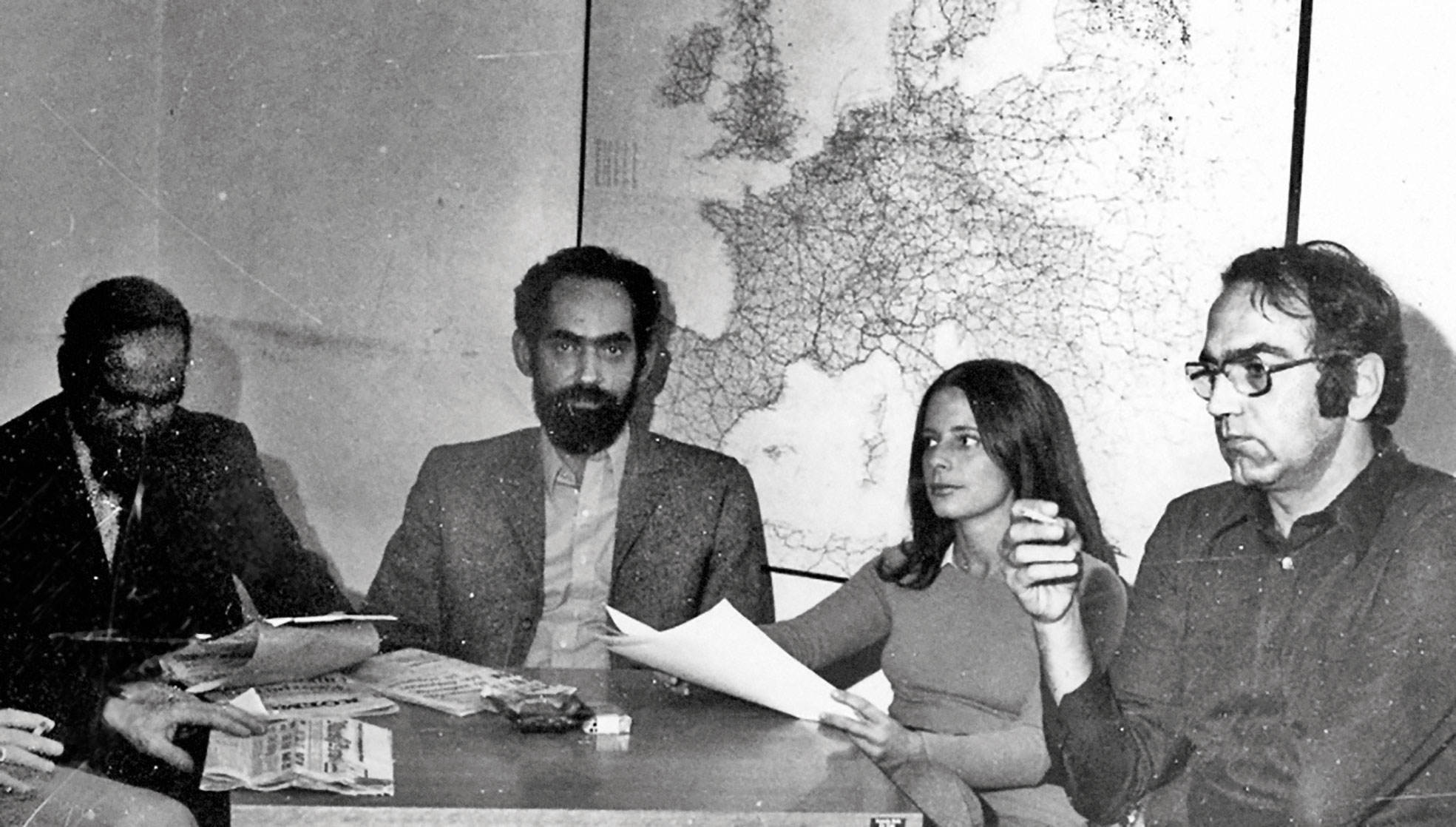 Με ένα μικρόφωνο «πολεμούσαν» κάθε βράδυ: Σίγησε η ελληνική φωνή της Deutsche Welle