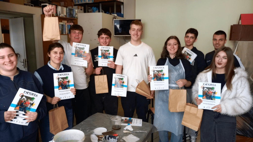 ΕΠΑΛ ΚΡΕΣΤΕΝΩΝ: Συμμετοχή στο εκπαιδευτικό πρόγραμμα «Χύτευσε το μέλλον σου» του Plaster Casting Workshop στα Κρέστενα.