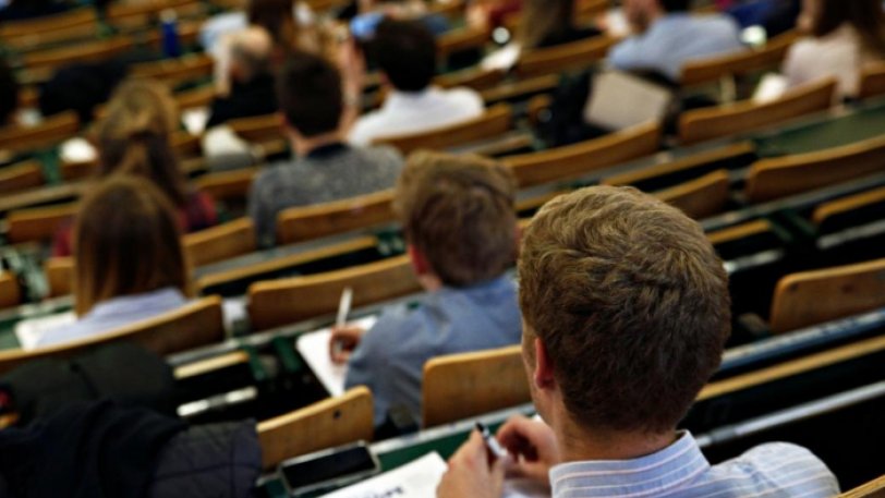 Επτά χρόνια εμπαιγμού για 400.000 αποφοίτους των πρώην ΤΕΙ