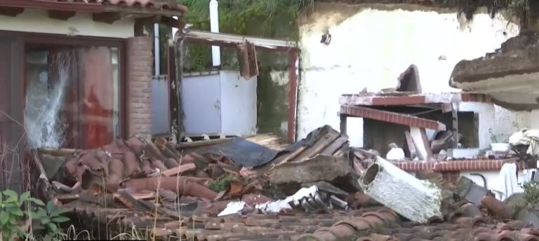 Κινδυνεύουν σπίτια από κατολισθήσεις στην Αρχ. Ολυμπία