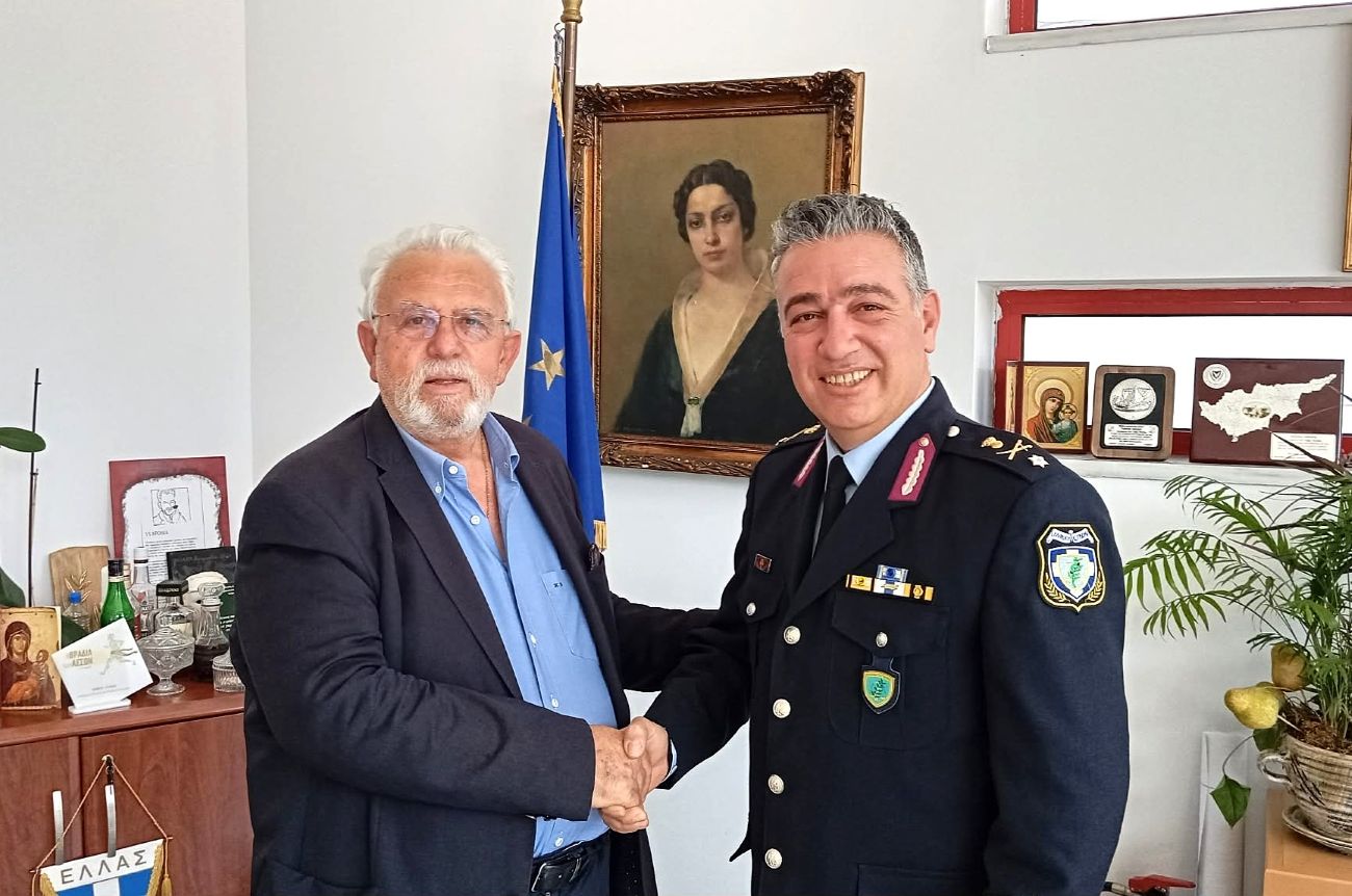 Συνάντηση εργασίας του Δημάρχου Ήλιδας Χρ. Χριστοδουλόπουλου με τον νέο Αστυνομικό Διευθυντή Ηλείας, Ταξίαρχο Π. Μασούρα