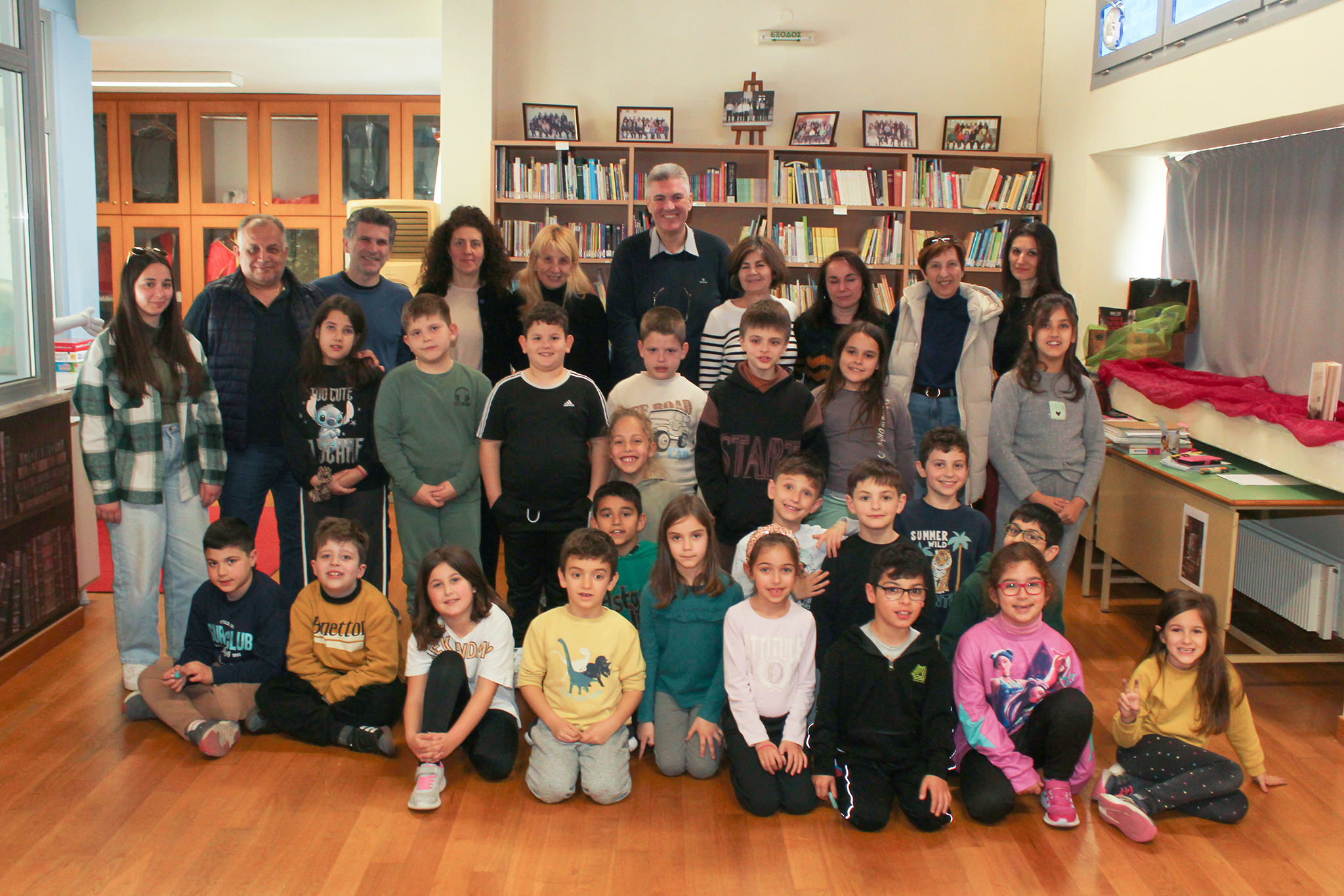 6ο Δημ. Σχολείο Πύργου: Ταξιδεύοντας με «Το δέντρο που είχε φτερά»