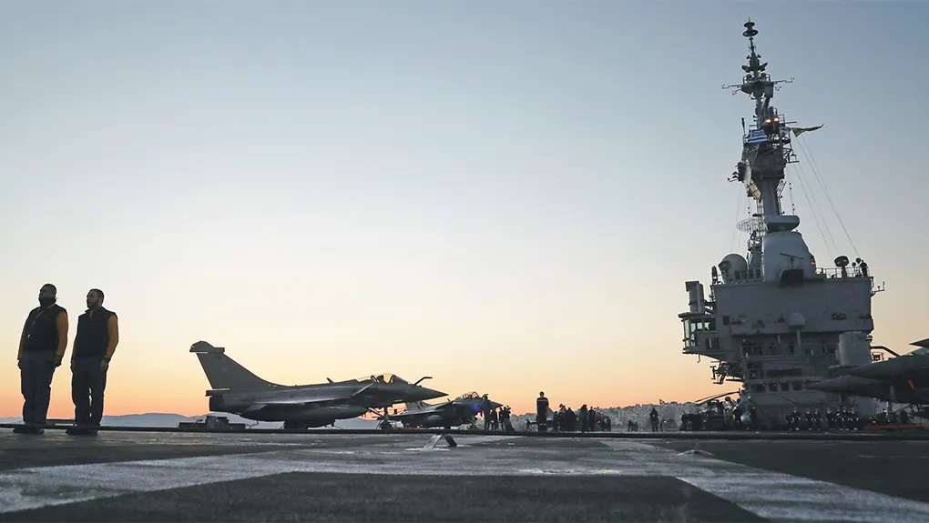 Γκάφα Γάλλου αξιωματικού «πρόδωσε» τη θέση του αεροπλανοφόρου Charles de Gaulle στη Μεσόγειο