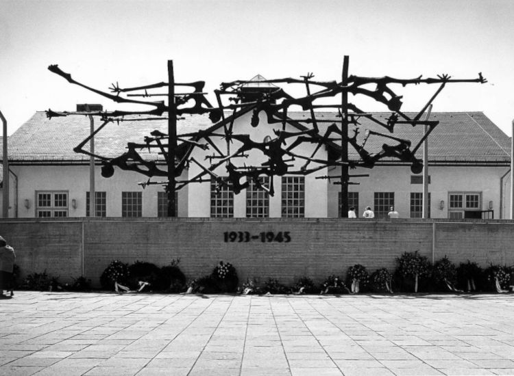 Σαν σήμερα: Το στρατόπεδο συγκέντρωσης του Νταχάου