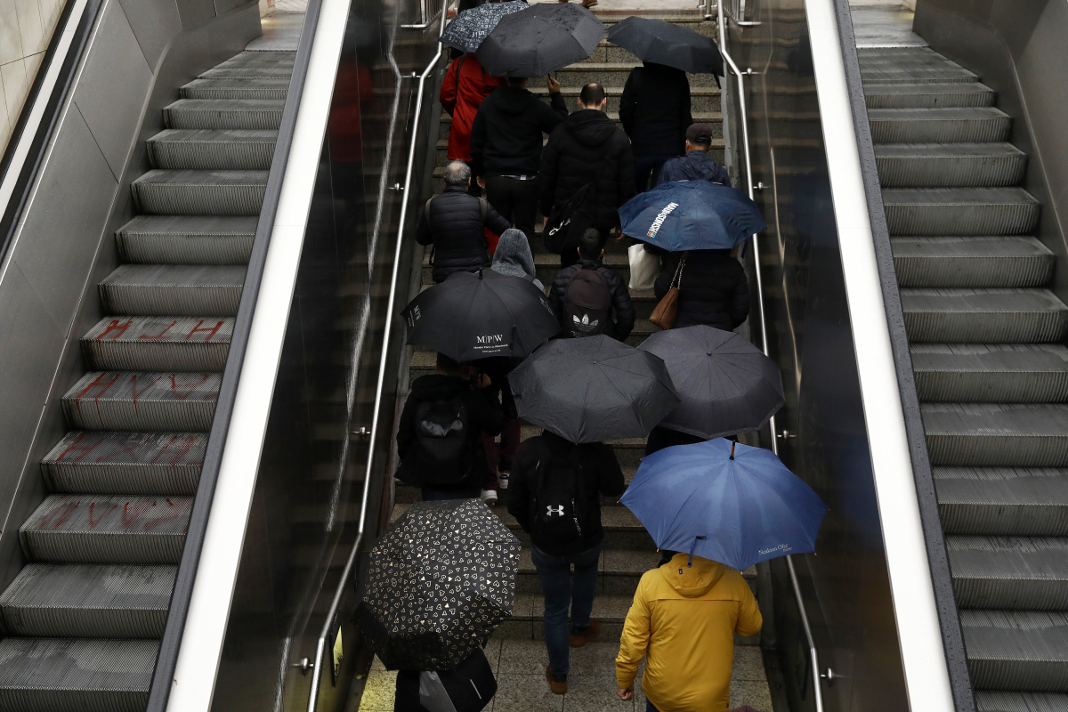 Άστατος ο καιρός την Κυριακή – Πού θα σημειωθούν βροχές, καταιγίδες και χιόνια – Νέα επιδείνωση από Τρίτη