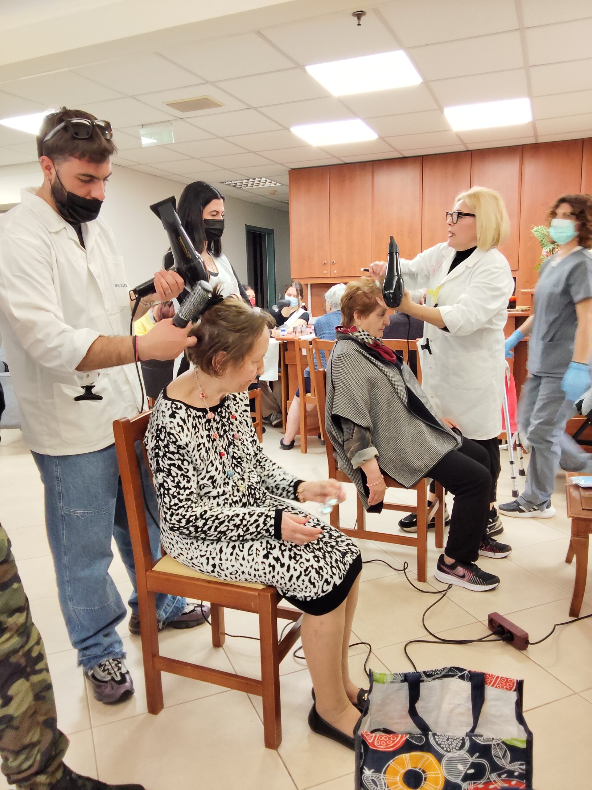 Άσυλο Αναπήρων – Γηροκομείο “Παναγία Η Καθολική” Γαστούνης: Παγκόσμια ημέρα γυναίκας