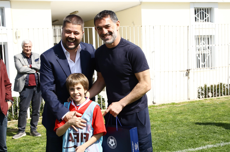 E.Π.Ο.: Με Καραγκούνη το διεθνές πρόγραμμα «FIFA Football for Schools»