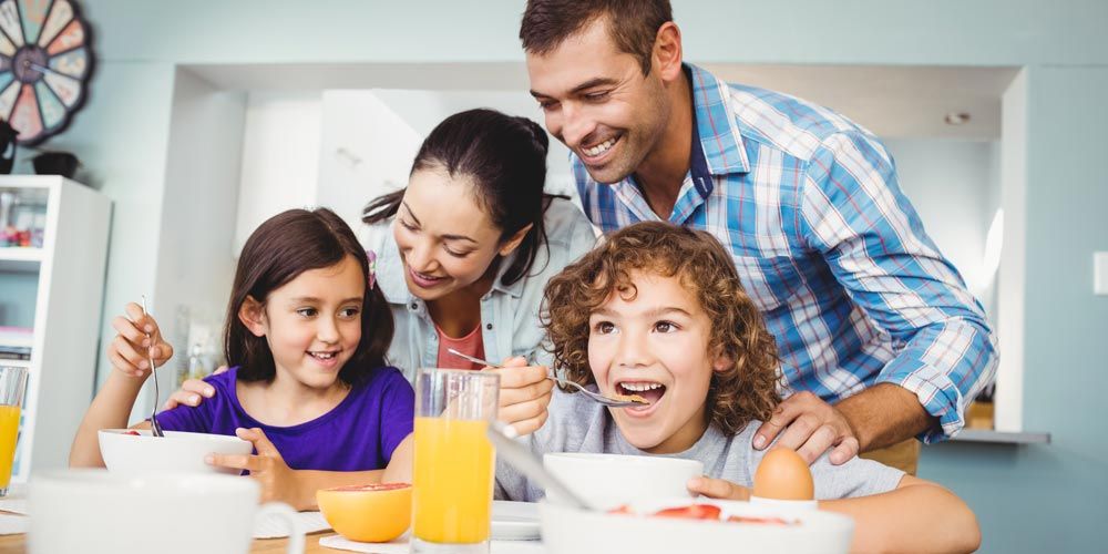 Το τρόφιμο που δίνουν όλοι οι γονείς στα παιδιά είναι η Νο1 μολυσμένη τροφή με «παντοτινά χημικά» σε όλη την Ευρώπη