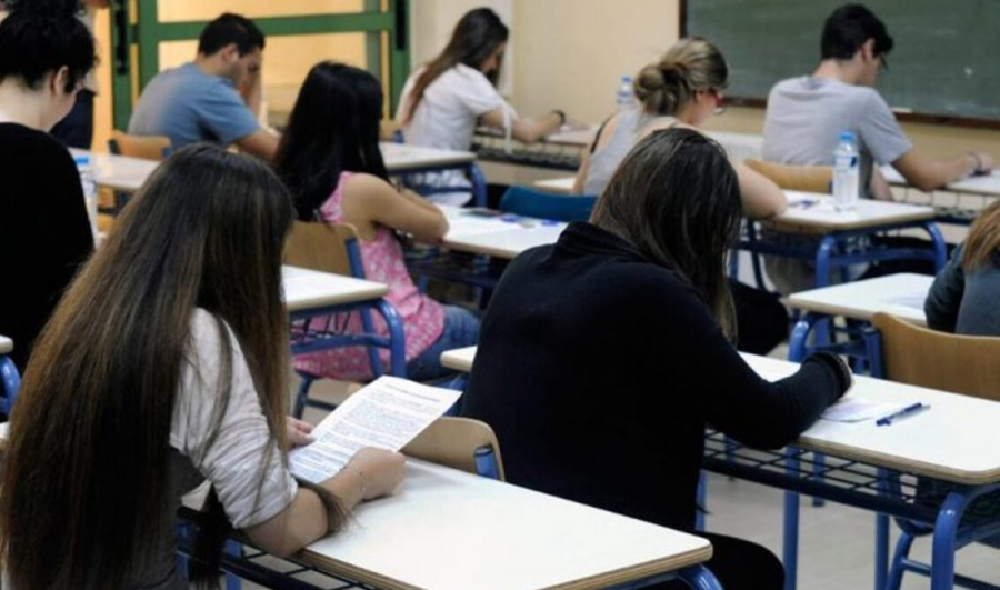 Φροντιστήρια και Πανελλήνιες: Τι φιλοδοξεί να αλλάξει το Εθνικό Απολυτήριο