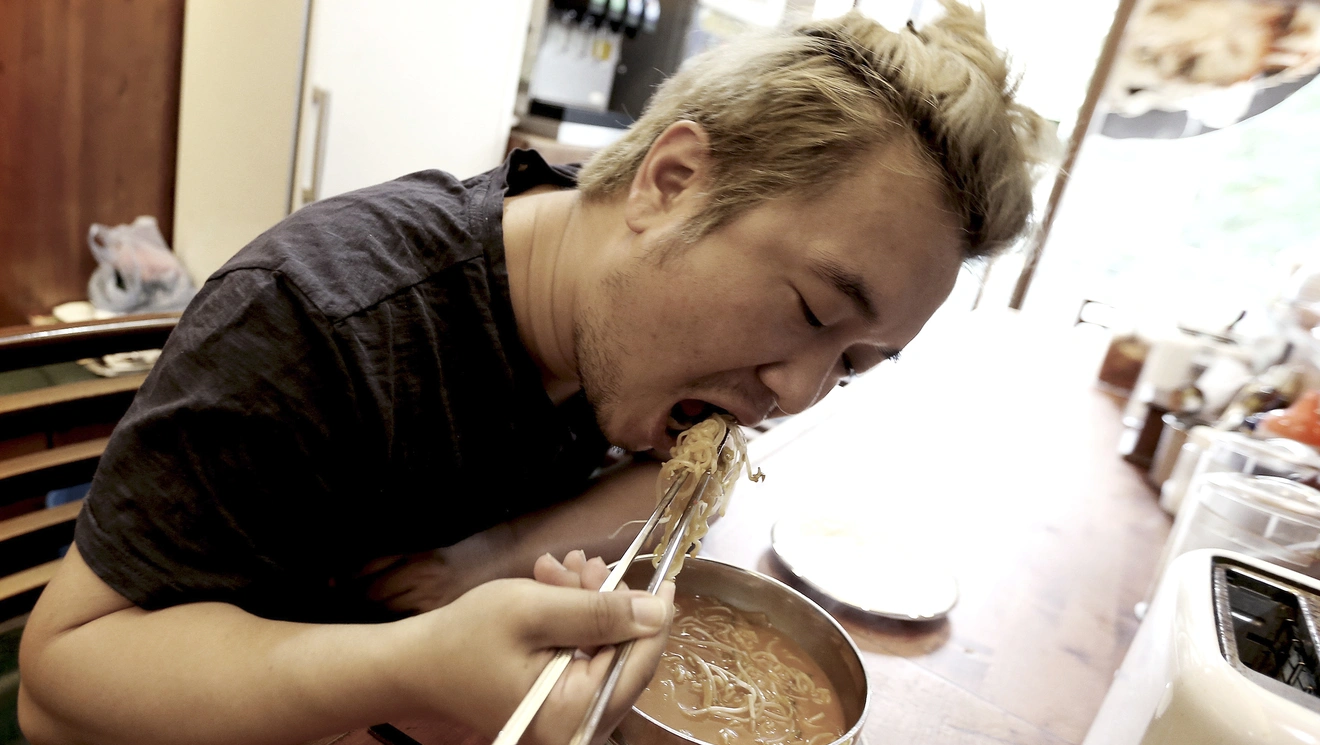 Τι είναι η συναισθηματική πείνα και πώς μπορούμε να τη διαχειριστούμε