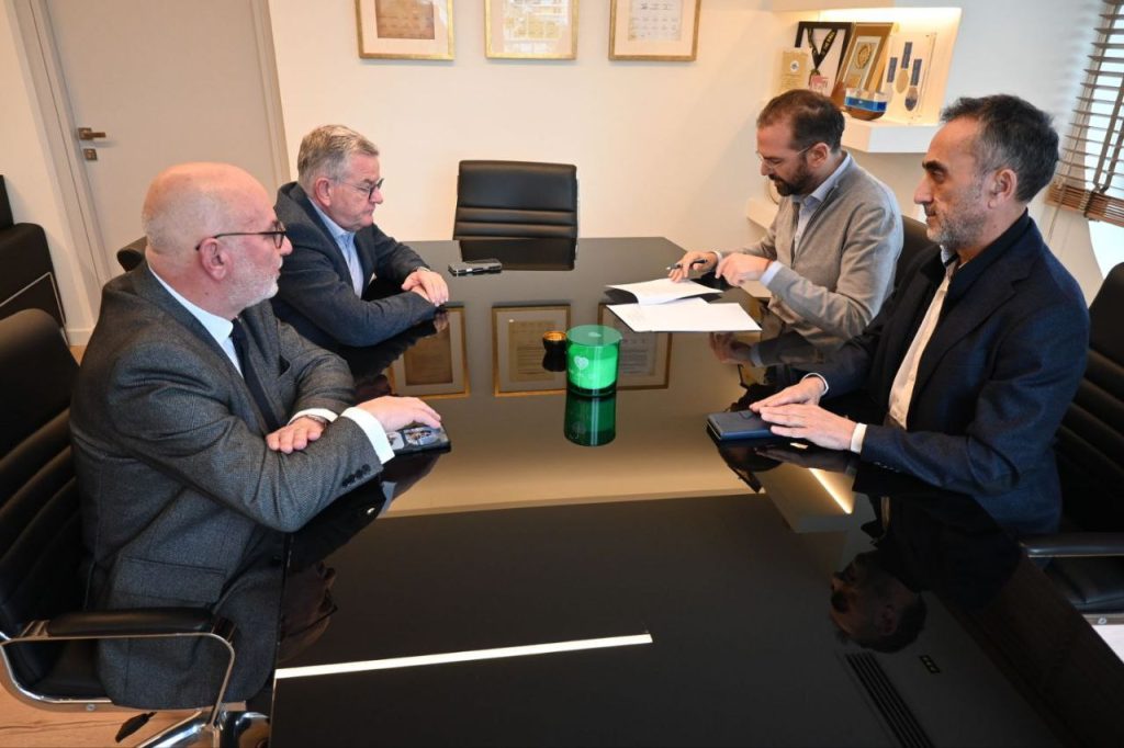 Μνημόνιο συνεργασίας για την ανάπτυξη της κρουαζιέρας υπέγραψαν η Περιφέρεια Δυτικής Ελλάδας & το Επιμελητήριο Αχαΐας