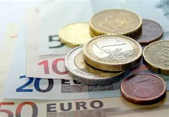 ΓΣΕΕ: Η ακρίβεια στο Θεό – Οι μισθοί στα Τάρταρα