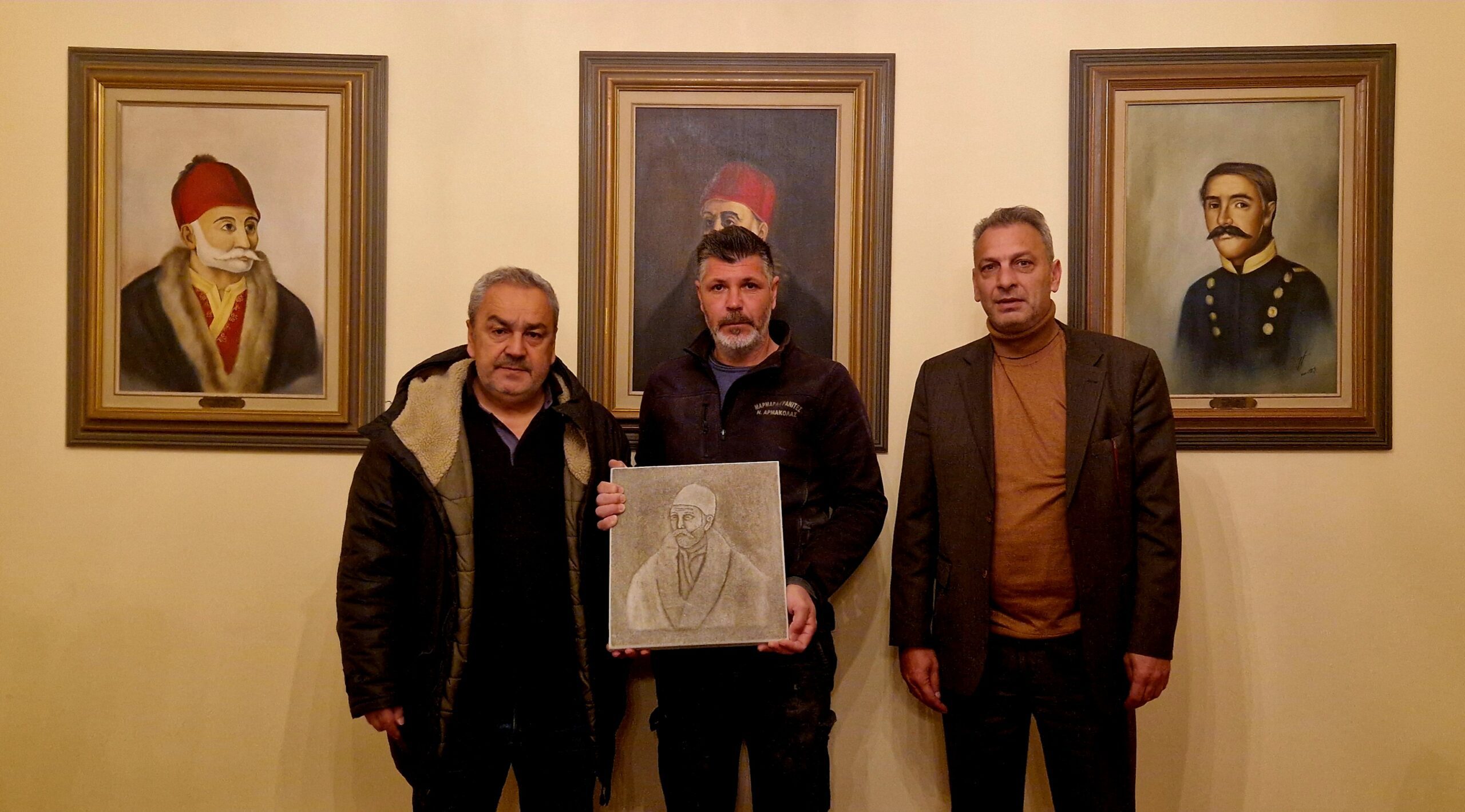 Παράδοση σκαλιστού έργου με την προτομή του Γεώργιου Σισίνη στον Δήμο Πηνειού