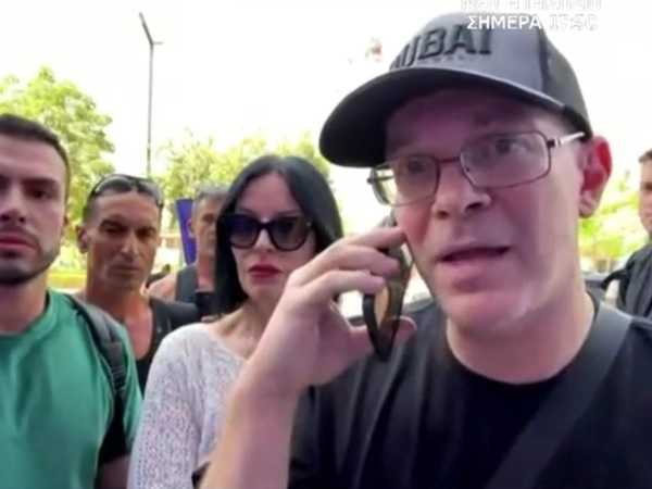 Εγκλωβισμένοι στο Ντουμπάι: «Μας αναχαίτισαν μαχητικά του Ιράν – Έχουμε μόνο τα ρούχα που φοράμε»