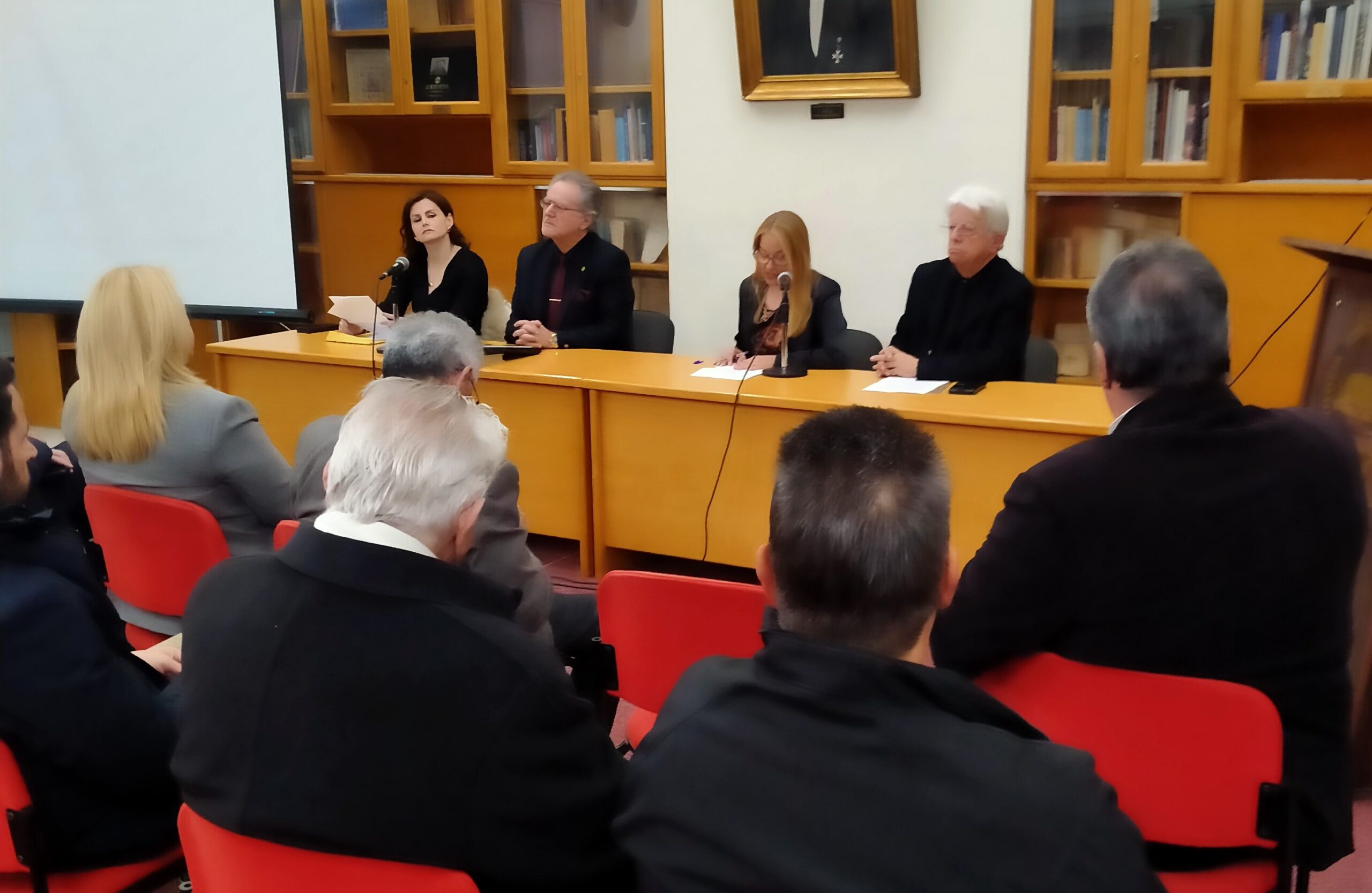 Τιμήθηκαν οι ποιητές Τ. Σινόπουλος και Γ. Παυλόπουλος από την Δημόσια Κεντρική Βιβλιοθήκη Πύργου