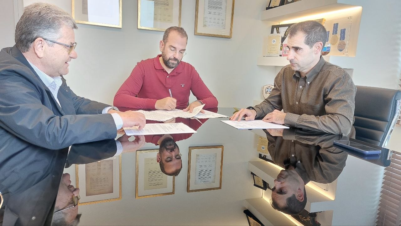 Περιφέρεια Δυτ. Ελλάδας: Υπεγράφη η σύμβαση για την βελτίωση πρόσβασης σε 31 προσκυνηματικούς χώρους της Π.Ε Ηλείας