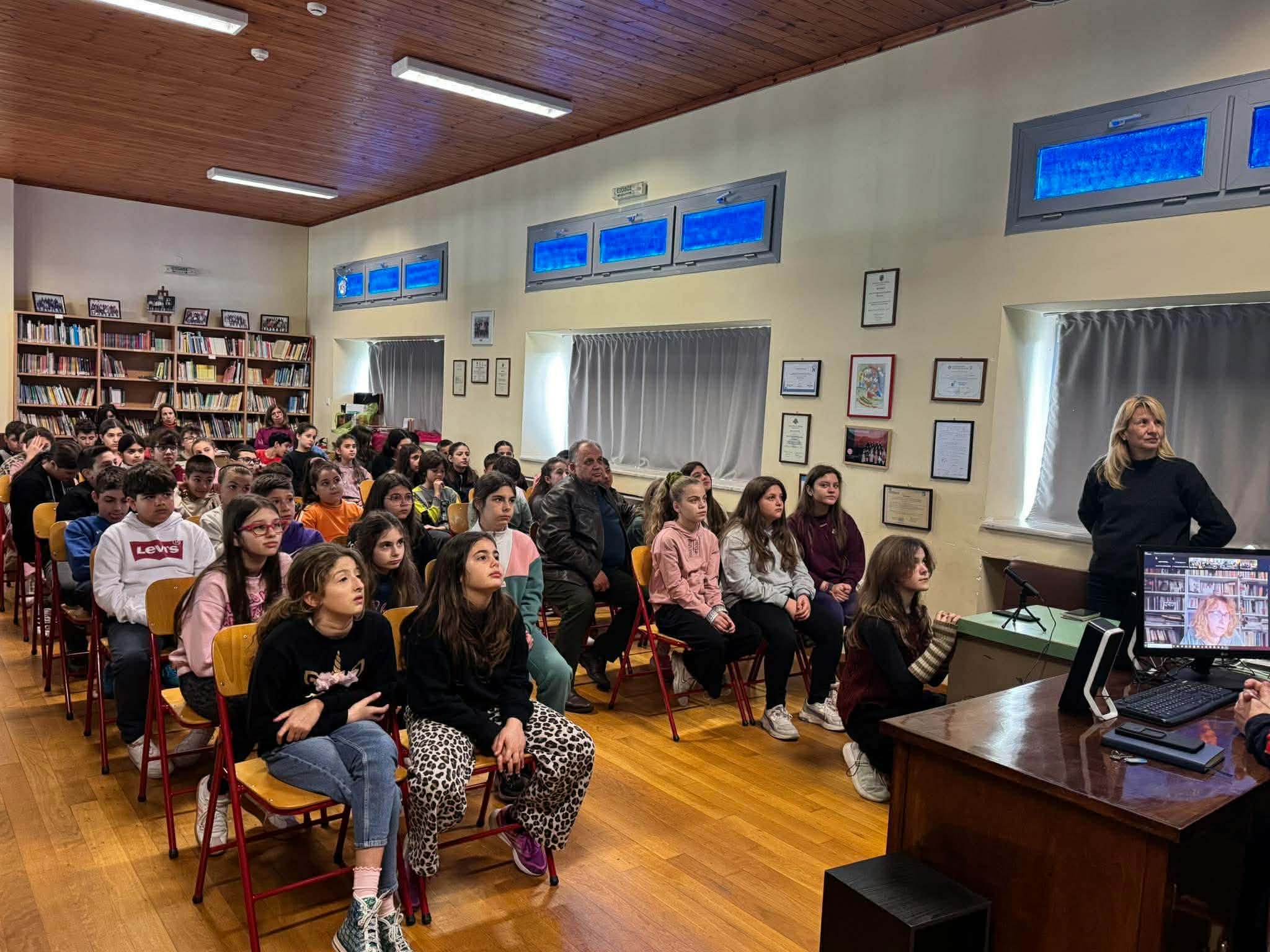 6ο Δημ. Σχολείο Πύργου: Ημέρα Παιδικού Βιβλίου με τη συγγραφέα Α. Δαρλάση