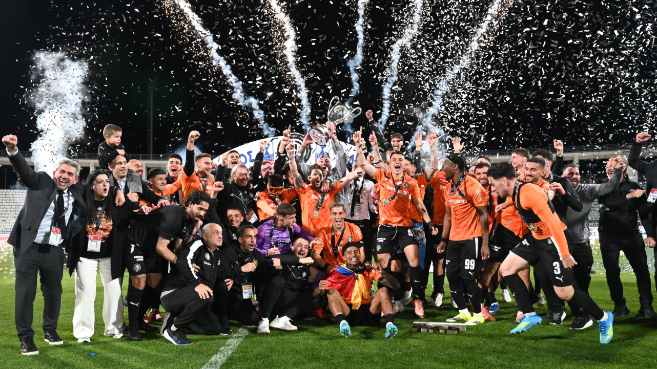 39 χρόνια μετά ο ΟΦΗ στέφθηκε Κυπελλούχος Ελλάδας για δεύτερη φορά στην ιστορία του