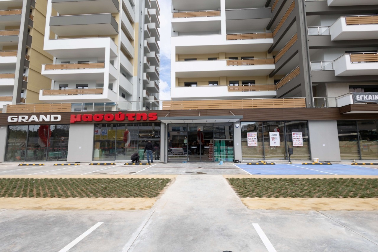 Μασούτης: Αποκαλυπτήρια για το project με κατοικίες πάνω από σούπερ μάρκετ