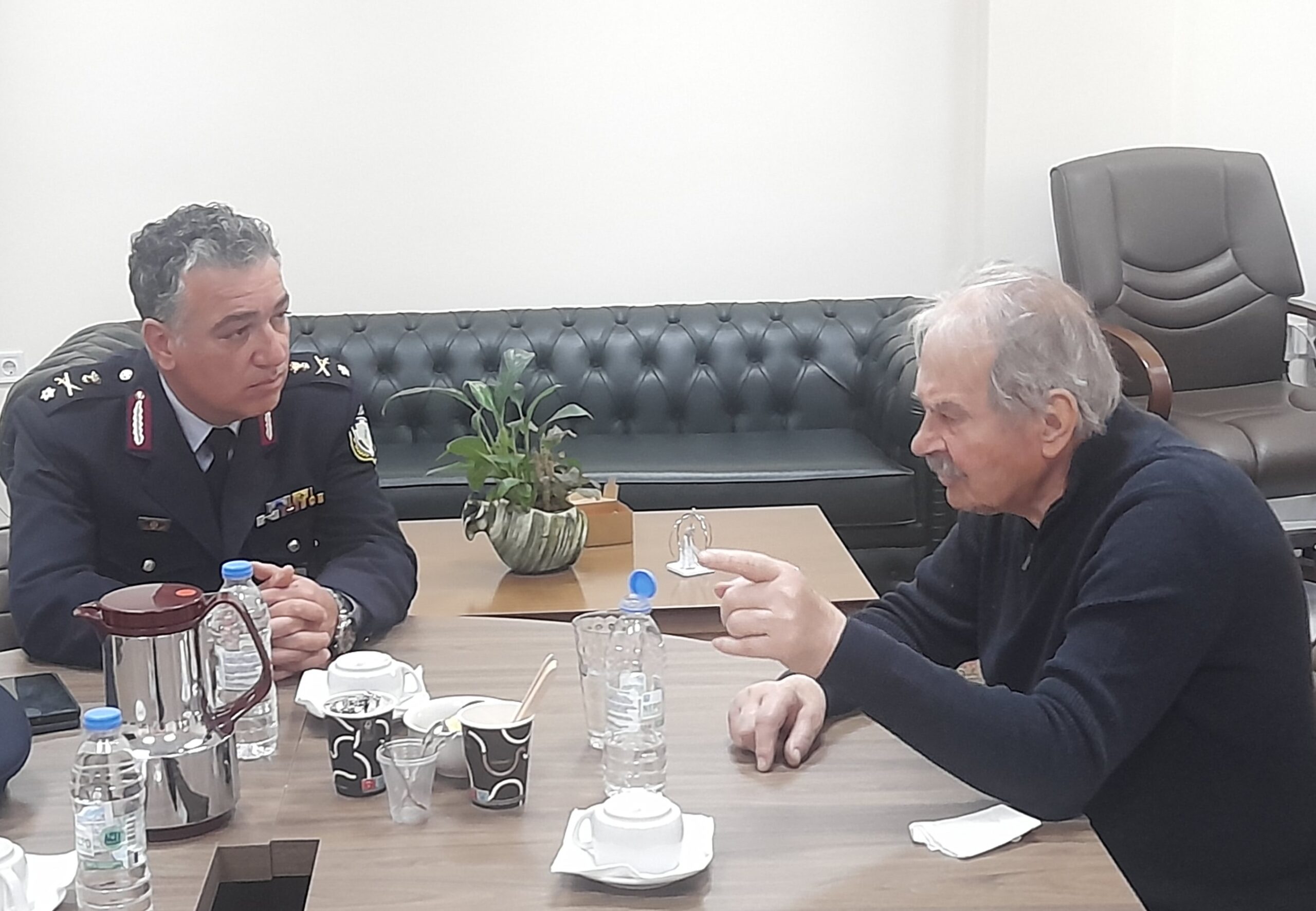 Συνάντηση Δημάρχου Ανδρίτσαινας-Κρεστένων με τον νέο Αστυνομικό Δ/ντη Ηλείας