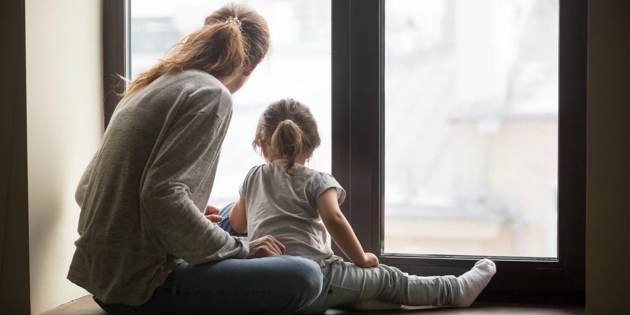 «Νταντάδες της Γειτονιάς» με 500 ευρώ τον μήνα