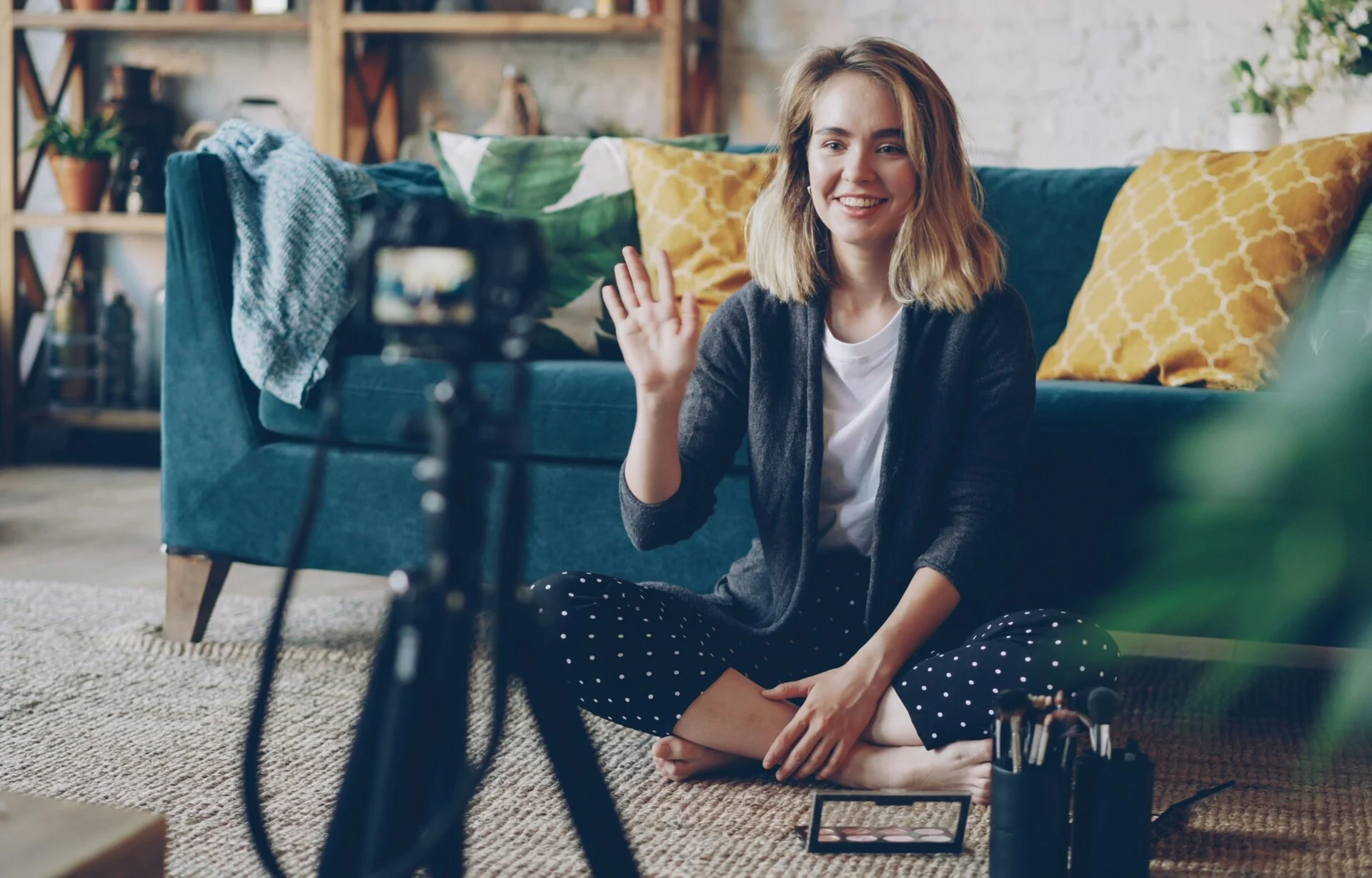 Μελέτη: Πόσα χρόνια από τη ζωή μας είμαστε μπροστά από μια οθόνη;