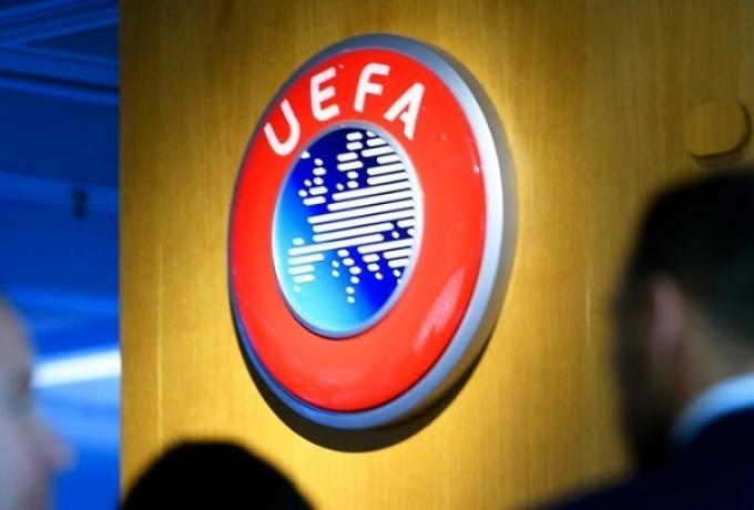 UEFA: Ισόβιος αποκλεισμός στον Τσέχο προπονητή που βιντεοσκόπησε κρυφά παίκτριες