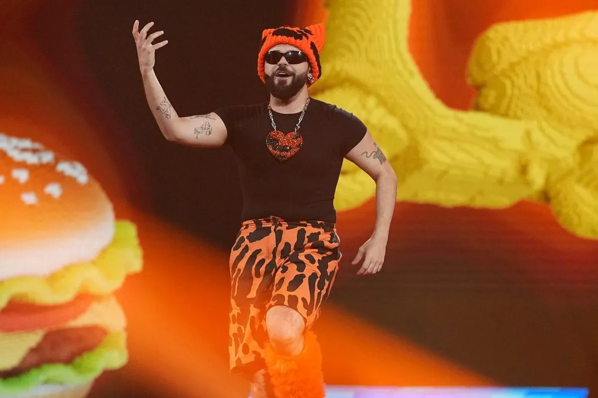 Eurovision 2026: Ο Akylas έριξε το στάδιο και προκρίθηκε στον τελικό
