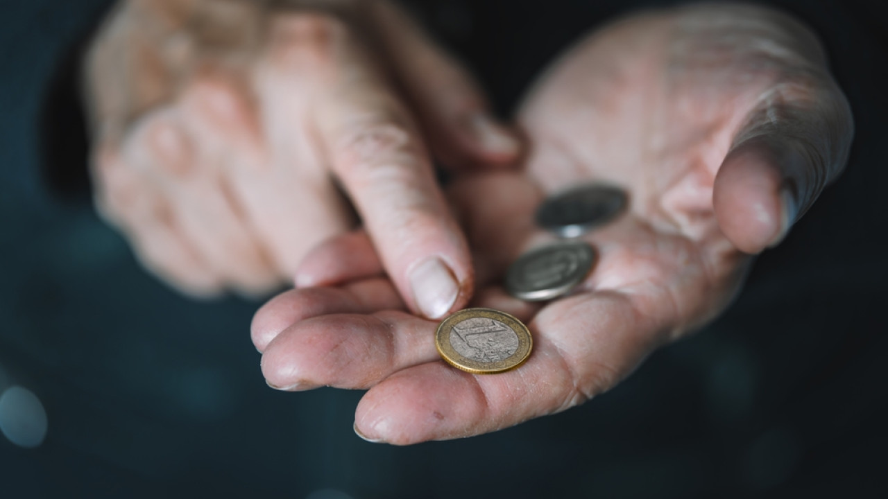 Η Δυτική Ελλάδα βελτιώνει τη θέση της – Σημαντική μείωση στον κίνδυνο φτώχειας