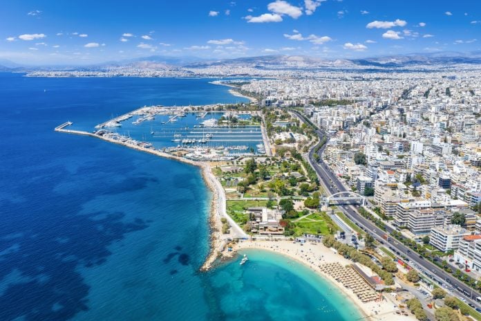 Αττική/Οσμή αερίου: Χωρίς απαντήσεις οι αρχές – Οι έρευνες, τα σενάρια και το στοιχείο που προβληματίζει