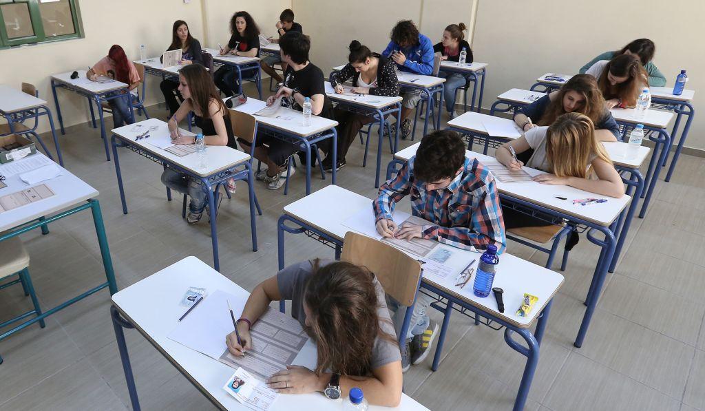 Πανελλαδικές: Με… λάθη τα θέματα στα Νέα Ελληνικά ΓΕΛ!