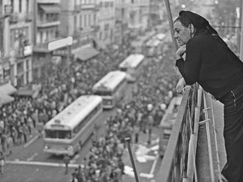 Το σπίτι της Σοφίας Βέμπο – Ένα διαμέρισμα γεμάτο μνήμες, ιστορία και Ελλάδα