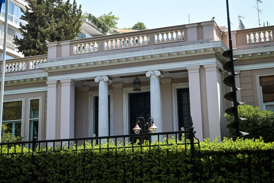 Ανακοινώθηκε ο ανασχηματισμός – Στο Μεταφορών ο Κώτσηρας, ο Χατζηβασιλείου υφυπουργός ΥΠΕΞ