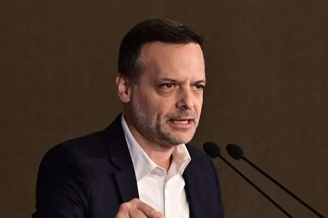 Κόντρα Δούκα – Υπουργείου Εσωτερικών για τις πολεοδομίες