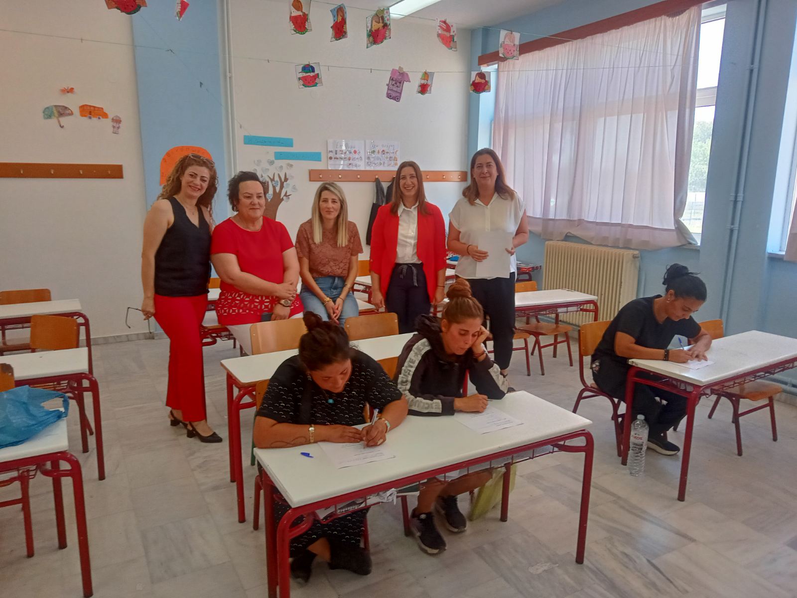 Με απόλυτη επιτυχία ολοκληρώθηκε η δράση για την απόκτηση Απολυτηρίου Δημοτικού από ενήλικες.