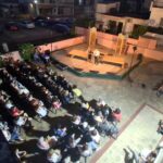 Με απόλυτη επιτυχία και μεγάλη ανταπόκριση από το κοινό πραγματοποιήθηκε η επίσημη έναρξη των καλοκαιρινών πολιτιστικών εκδηλώσεων του Δήμου Ήλιδας, στην ιστορική οικία Τατάνη. 