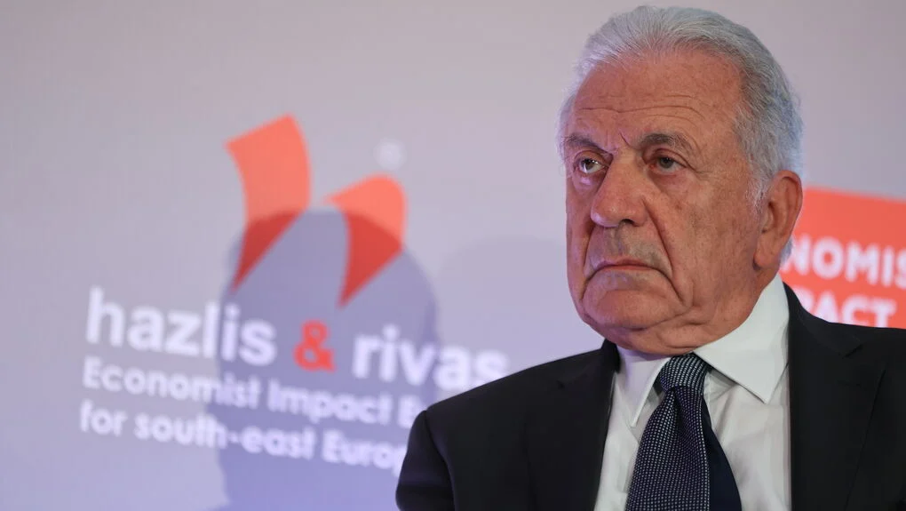 Βουλή: Ομόφωνη εισήγηση της Επιτροπής Δεοντολογίας για άρση ασυλίας του Δημήτρη Αβραμόπουλου